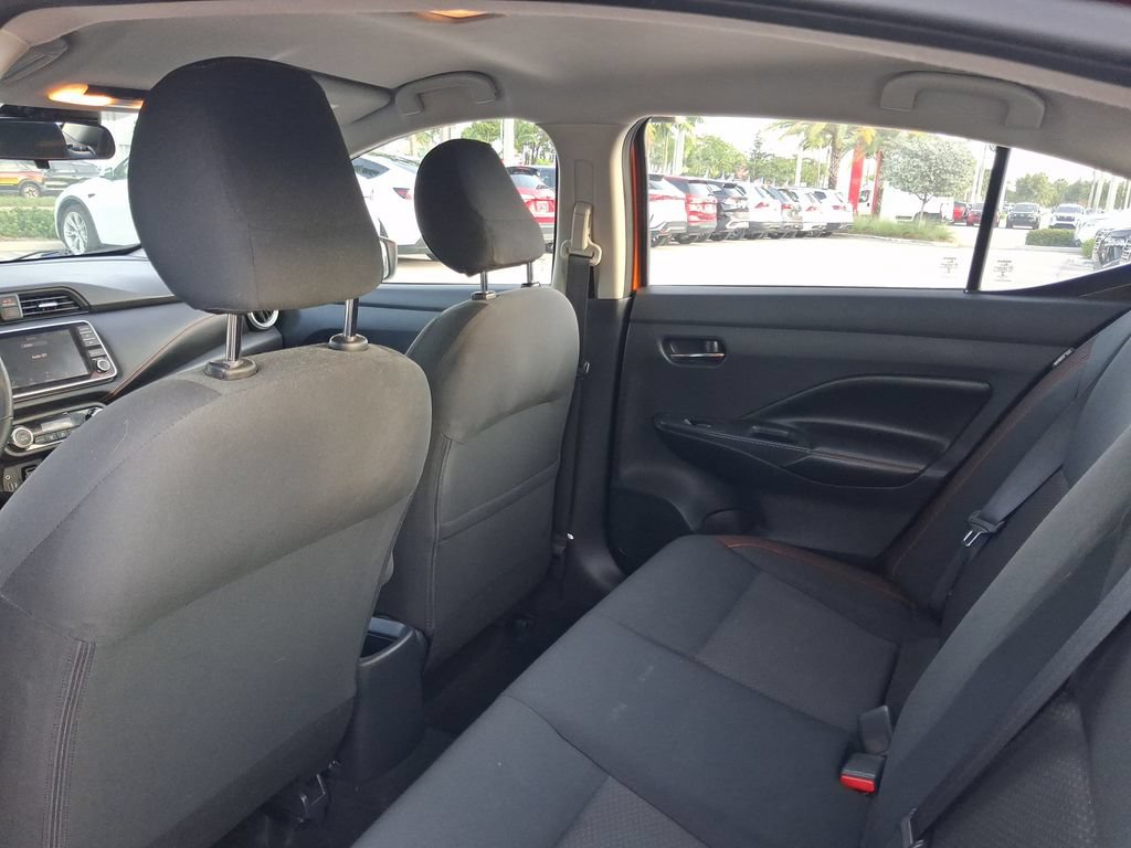 Used 2020 Nissan Versa SR FWD image 7