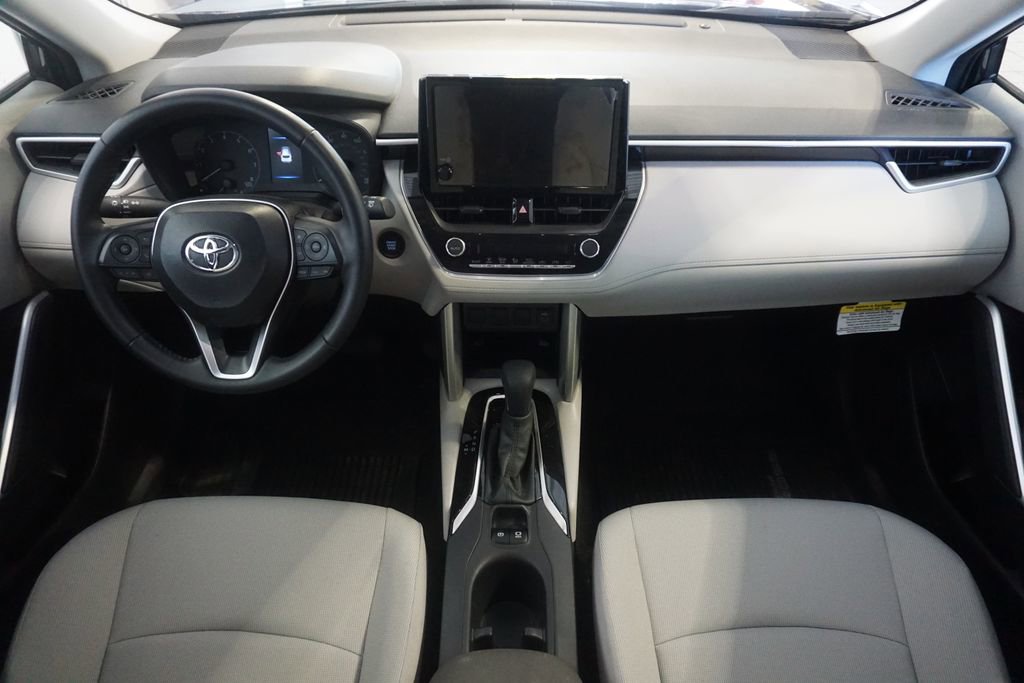 Certified 2025 Toyota Corolla Cross LE AWD/4WD image 22