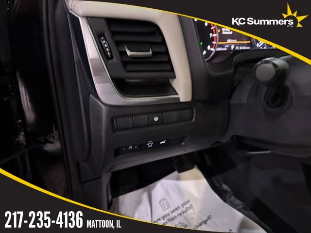 Certified 2025 Nissan Rogue SV image 14