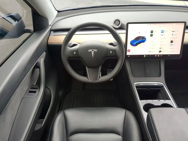 Used 2022 Tesla Model Y Performance image 19