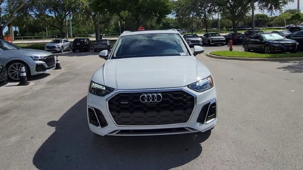 Certified 2024 Audi Q5 2.0T Premium Plus AWD/4WD image 3