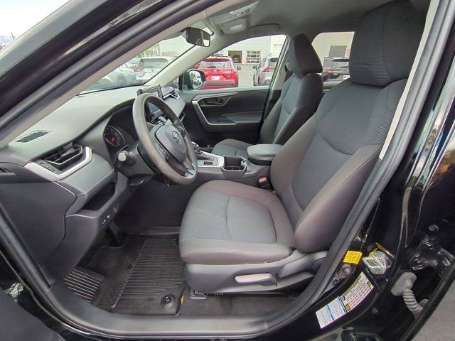 Certified 2022 Toyota RAV4 LE AWD/4WD image 8