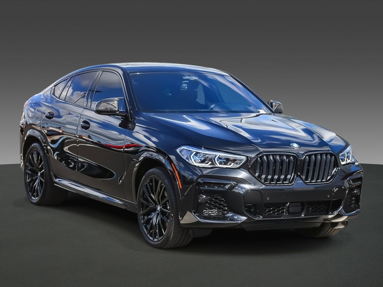 Used 2023 BMW X6 M50i w/ Executive Package image 5