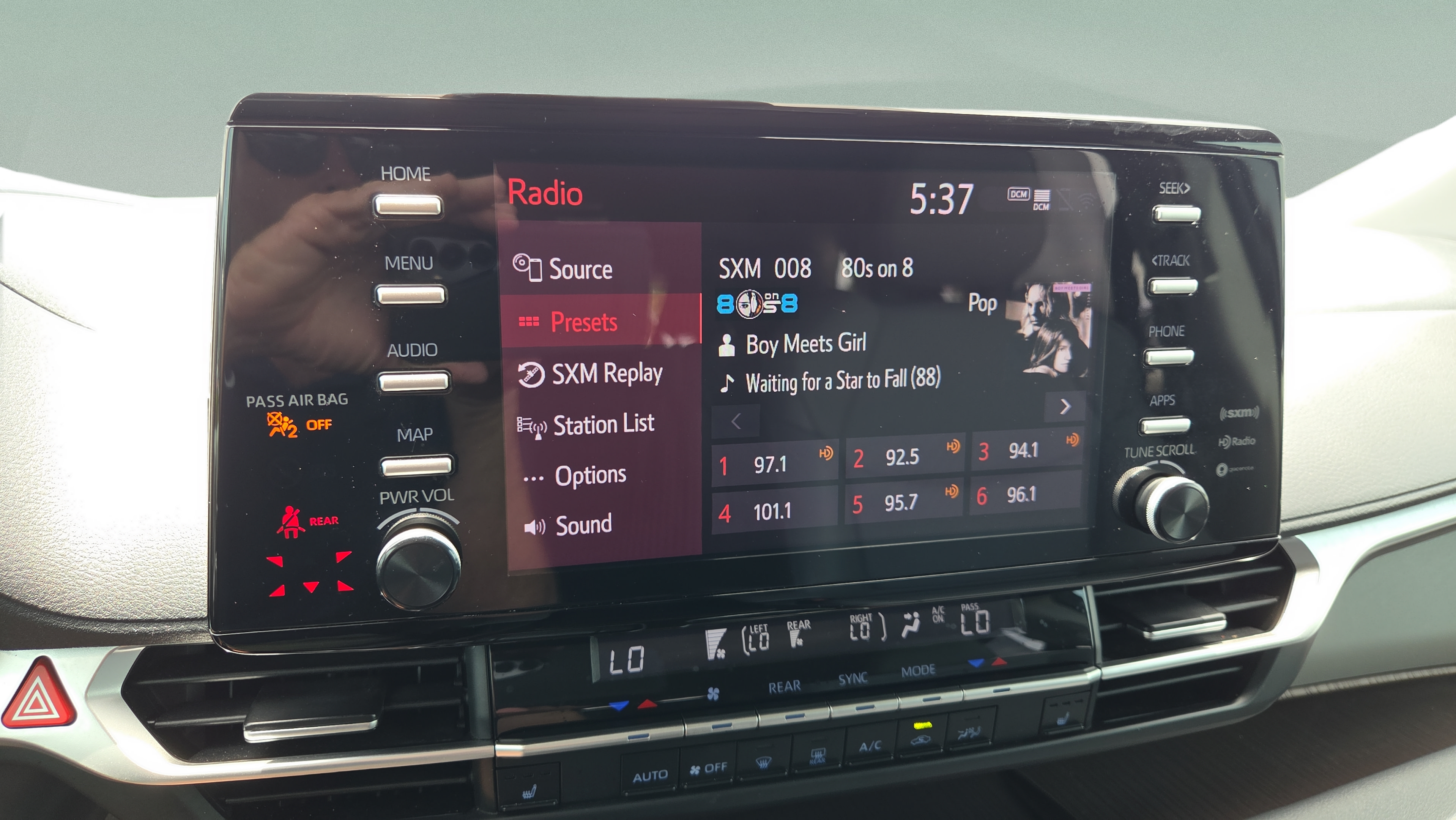 Certified 2021 Toyota Sienna XLE FWD image 21