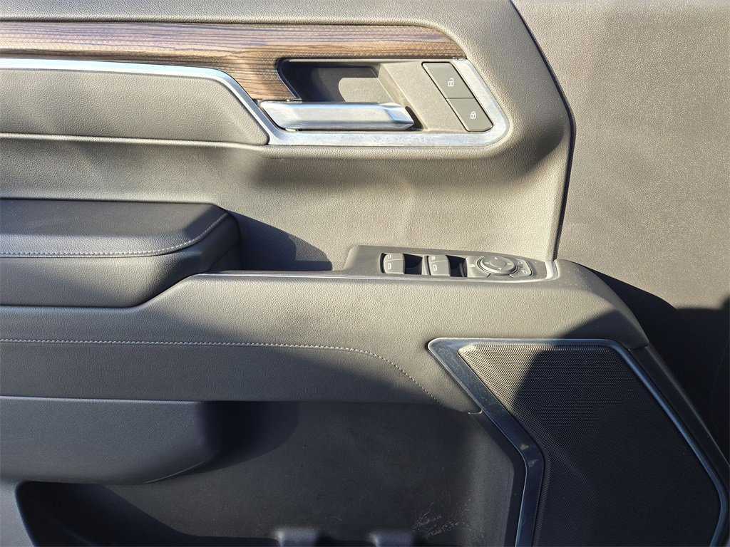 Used 2022 Chevrolet Silverado 1500 RST image 18