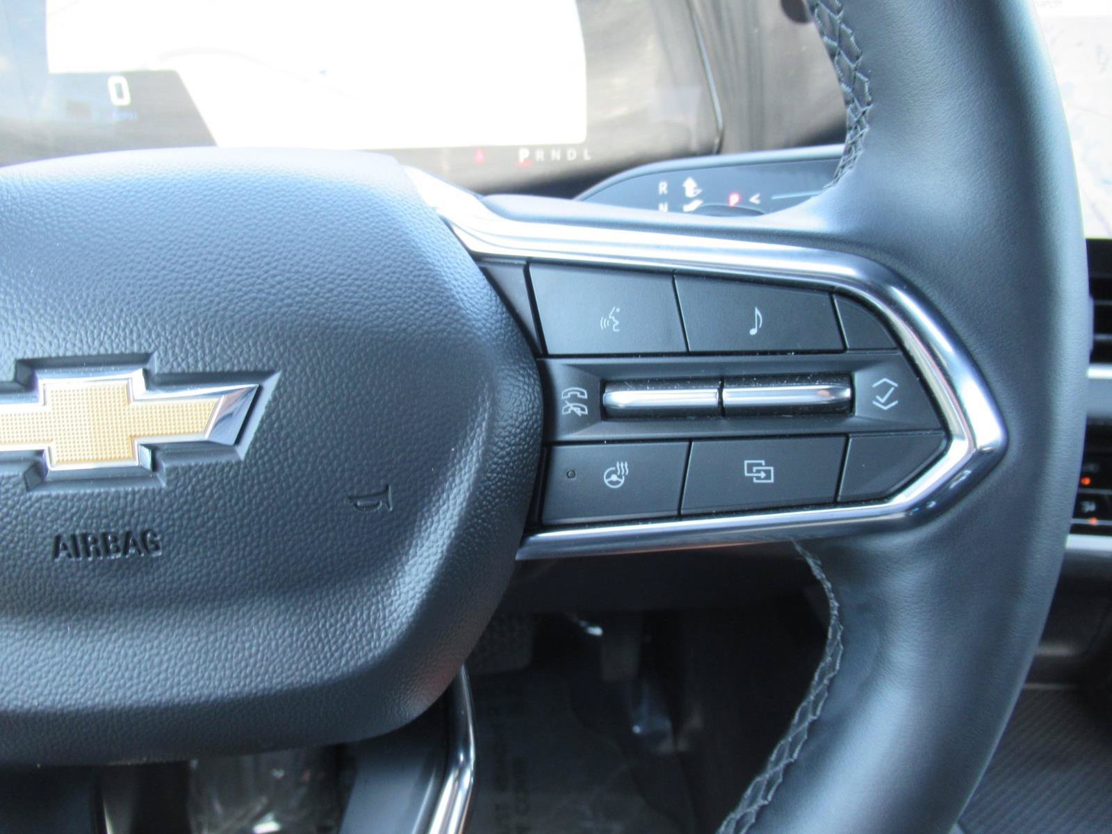 Certified 2026 Chevrolet Equinox LT FWD image 24