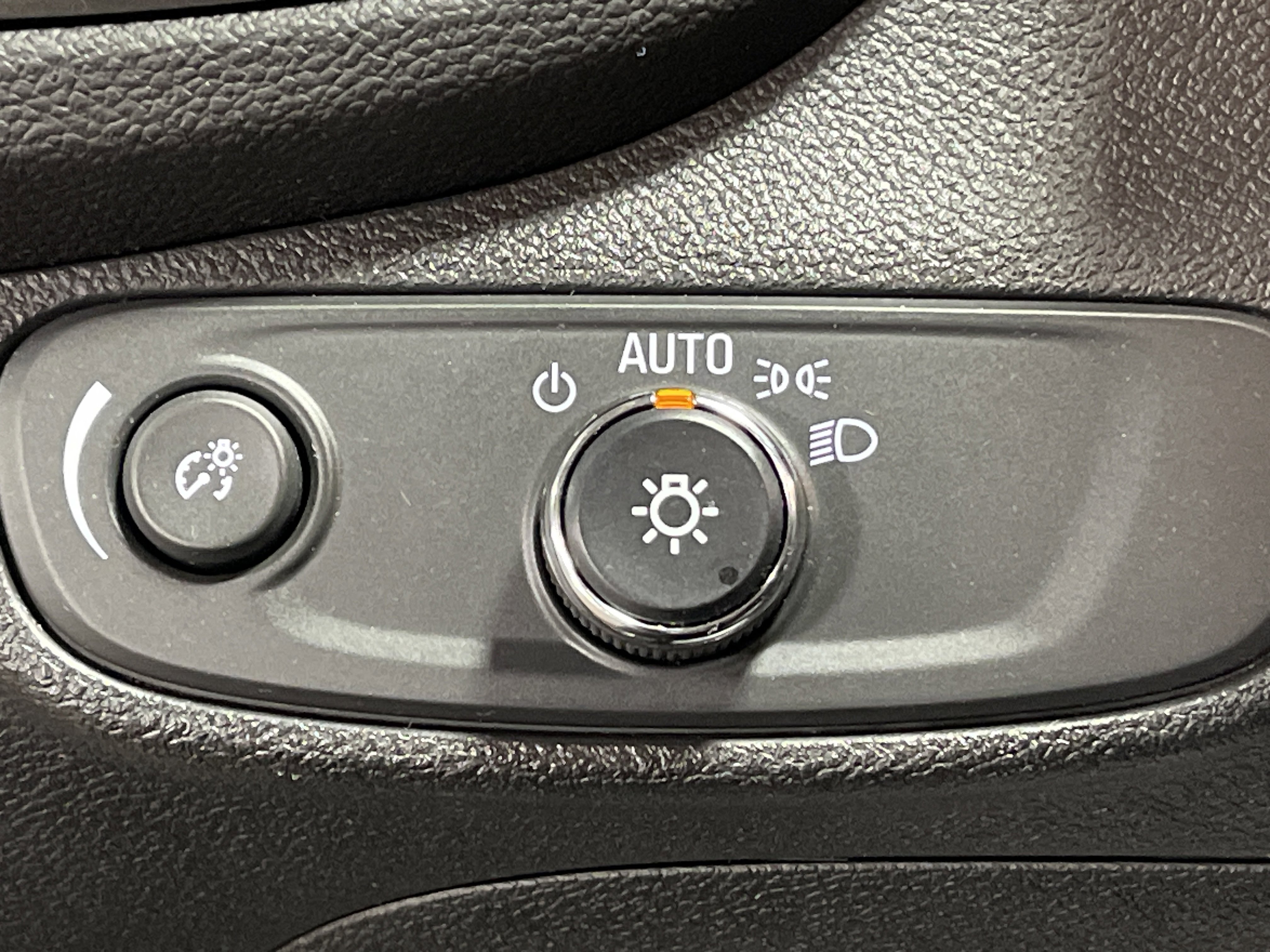 Used 2017 Chevrolet Trax LS image 19