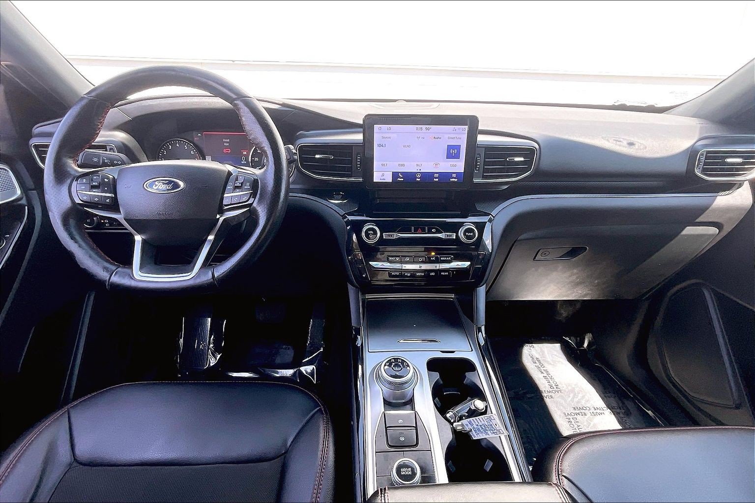 Used 2023 Ford Explorer ST-Line AWD/4WD image 19