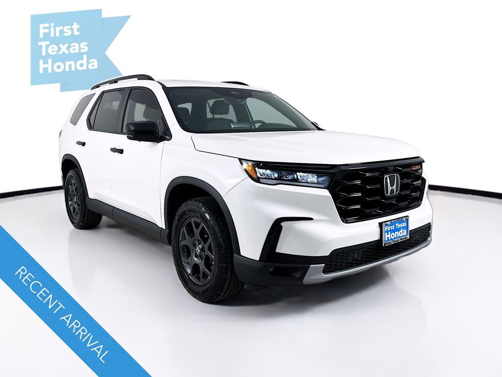 Used 2025 Honda Pilot TrailSport