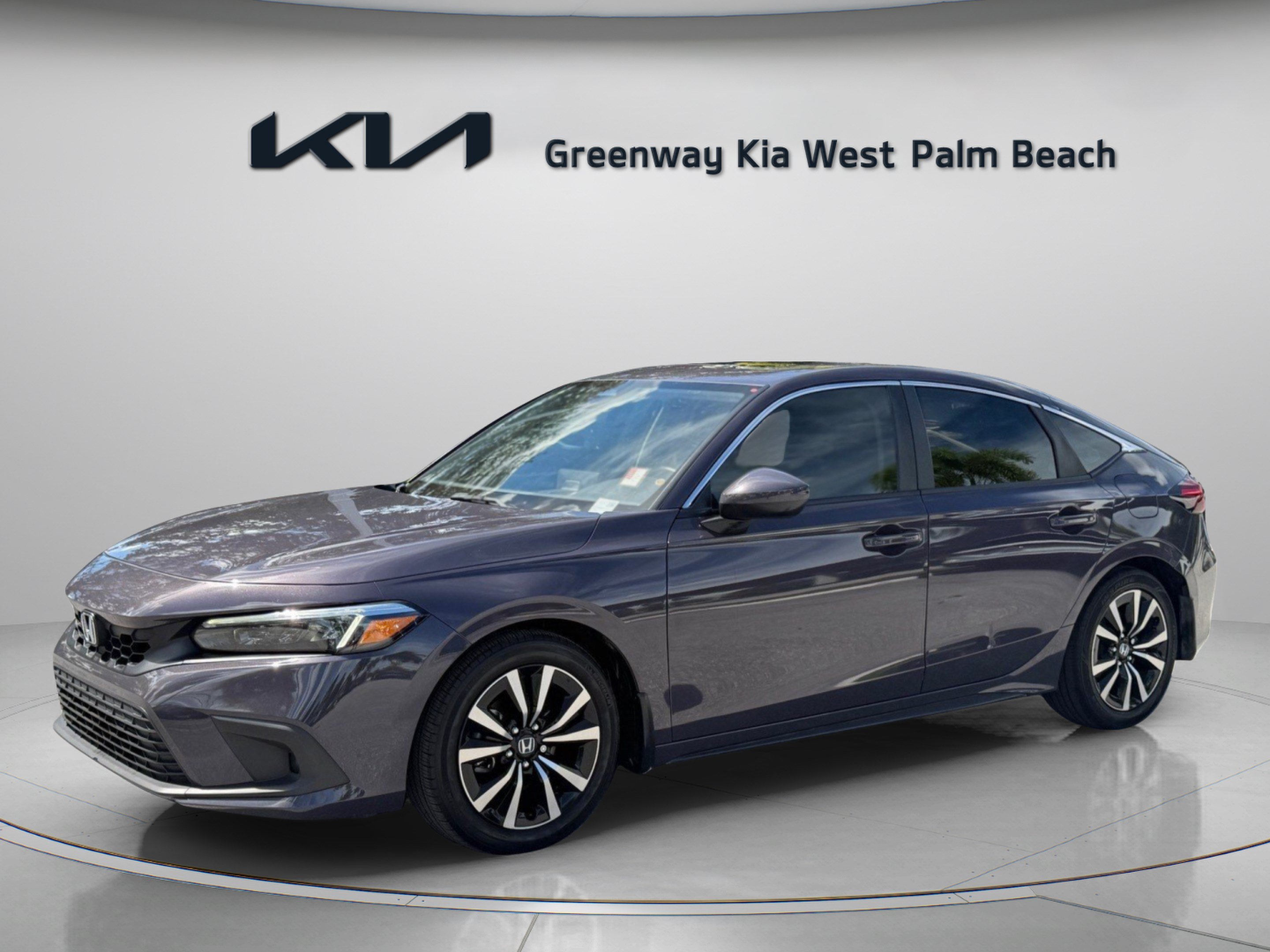 Used 2024 Honda Civic EX-L image 3