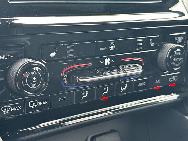 New 2025 Jeep Grand Cherokee L Laredo w/ Luxury Tech Group I image 36