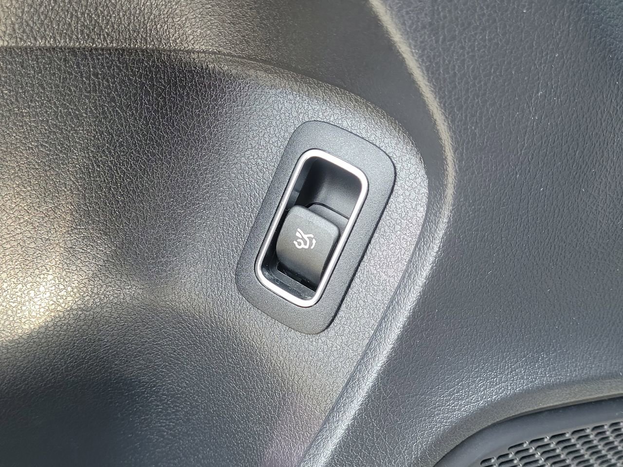 Certified 2021 Mercedes-Benz A 220 image 27