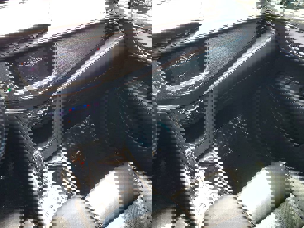 Used 2017 Cadillac XT5 Luxury w/ Driver Awareness Package FWD image 16