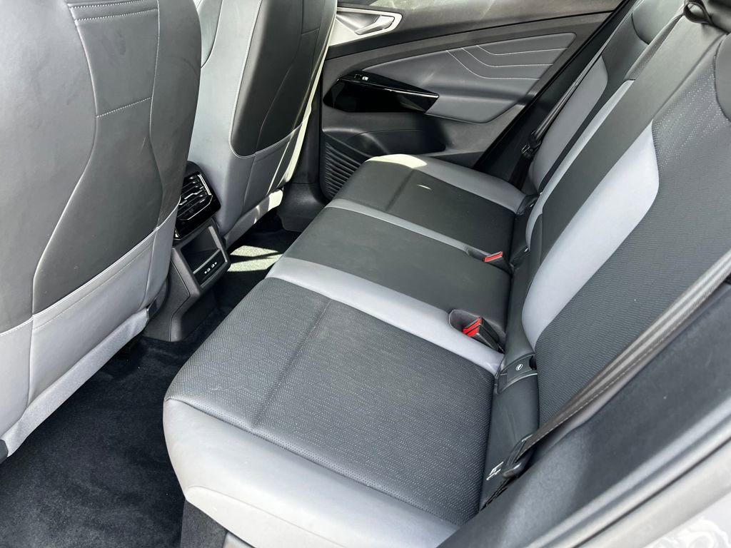 Used 2023 Volkswagen ID.4 Pro S image 14