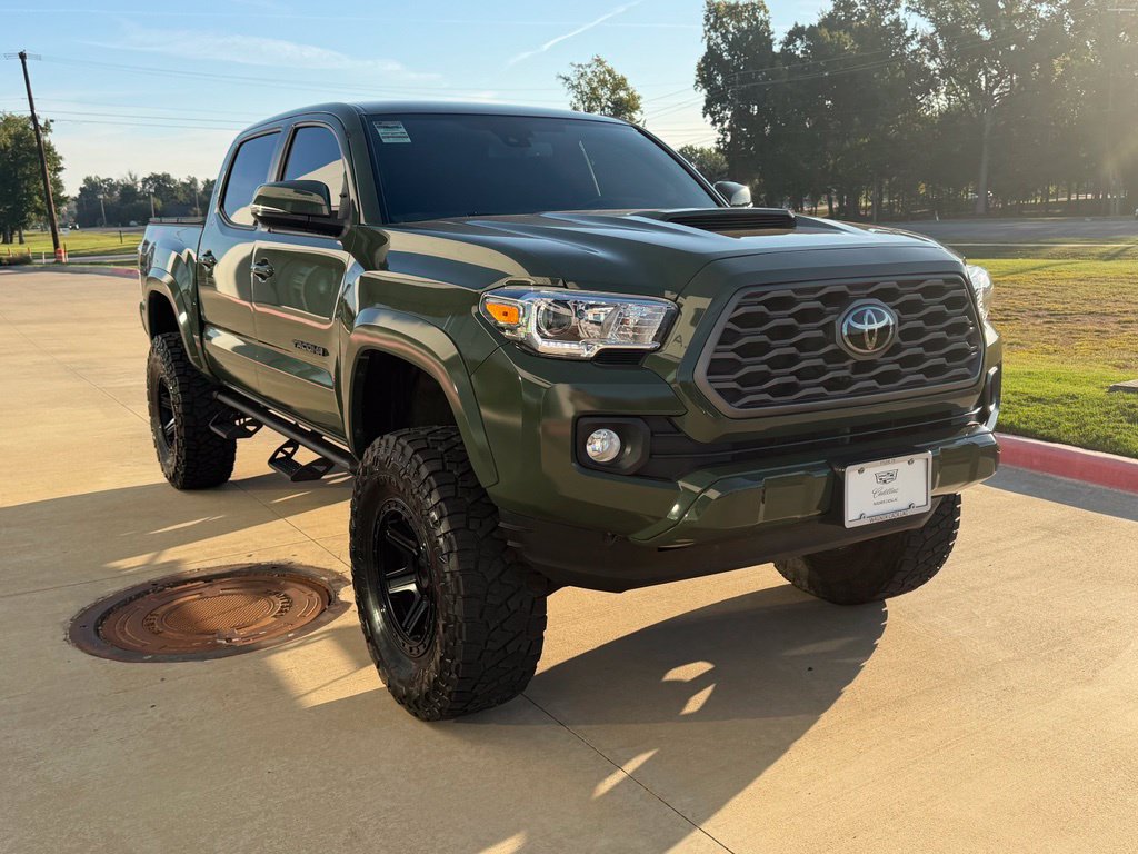 Used 2022 Toyota Tacoma TRD Sport AWD/4WD image 7