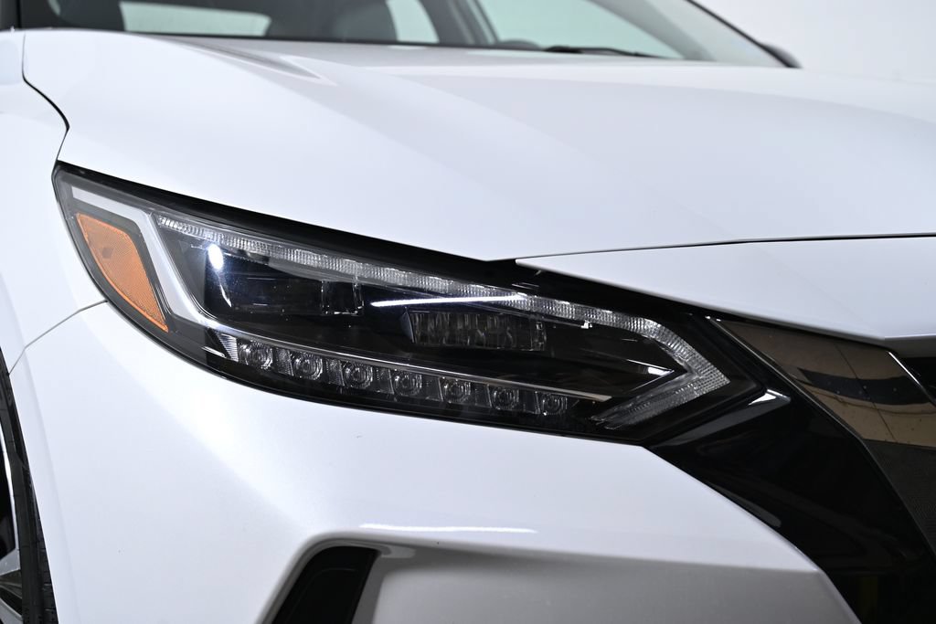Certified 2023 Nissan Sentra SR w/ SR Premium Package FWD image 10