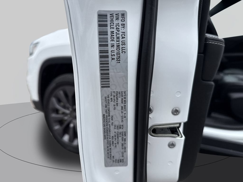 Used 2021 Jeep Cherokee Latitude Lux 80th Anniv w/ Quick Order Package 26U 80TH FWD image 39