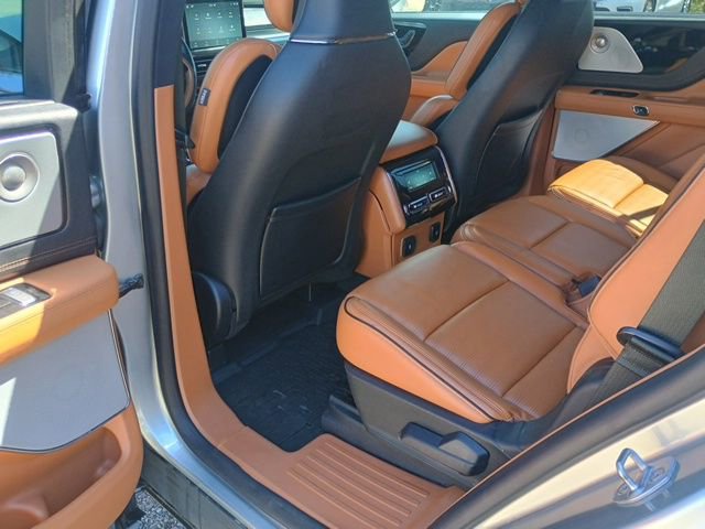 Used 2020 Lincoln Aviator Black Label w/ Dynamic Handling Package AWD/4WD image 21