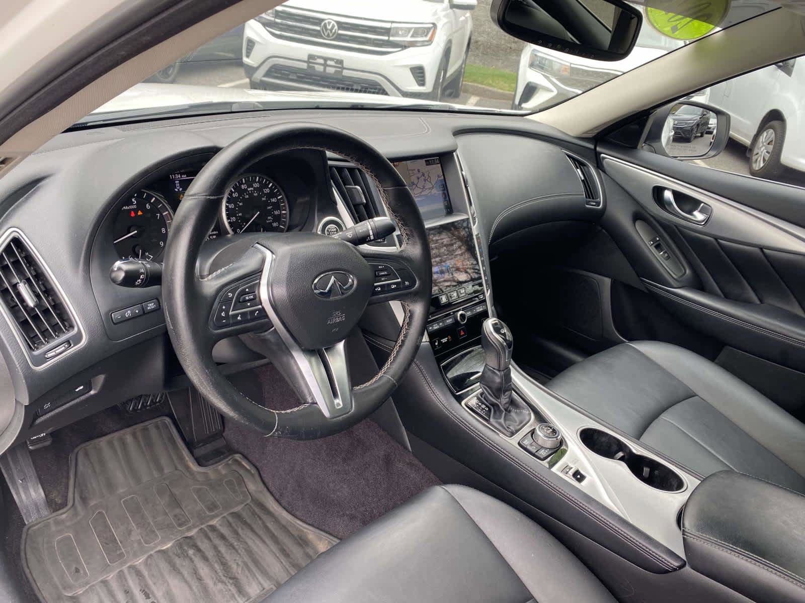 Used 2020 INFINITI Q50 Luxe w/ Essential Package (3.0T Luxe) AWD/4WD image 16