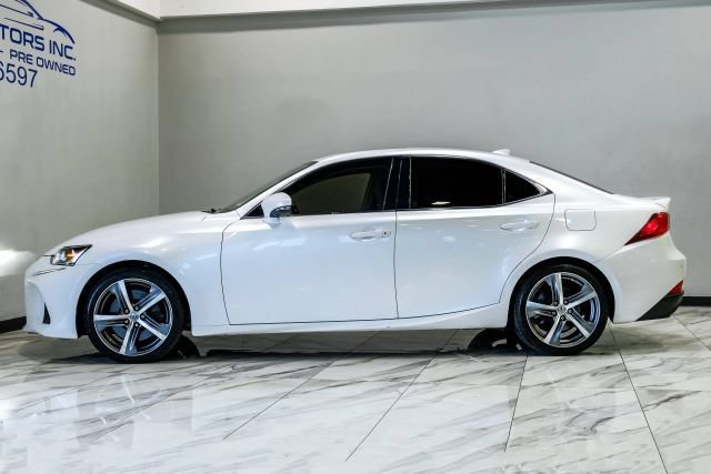 Used 2017 Lexus IS 200t w/ Premium Package RWD image 13