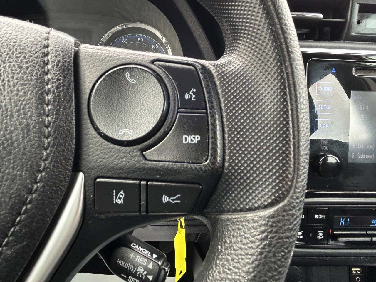 Used 2017 Toyota Corolla LE w/ Carpet Mat Package (TMS) image 21