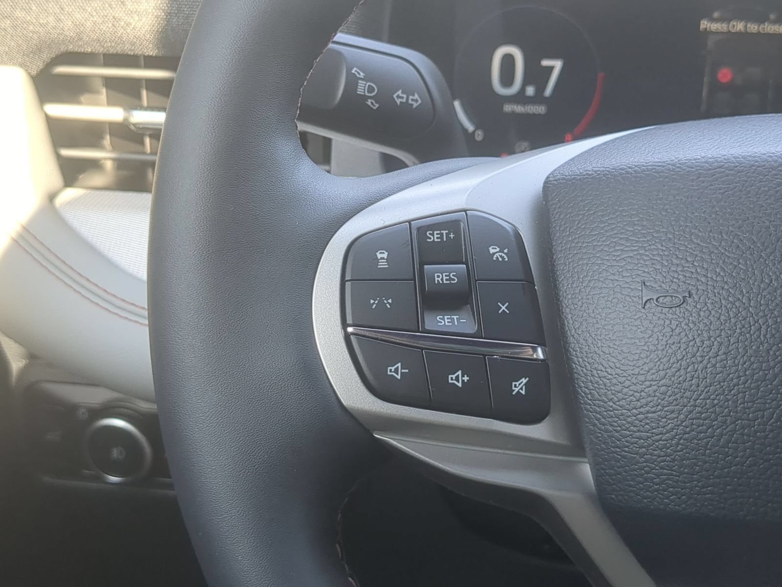 New 2027 Ford Explorer Active AWD/4WD image 17
