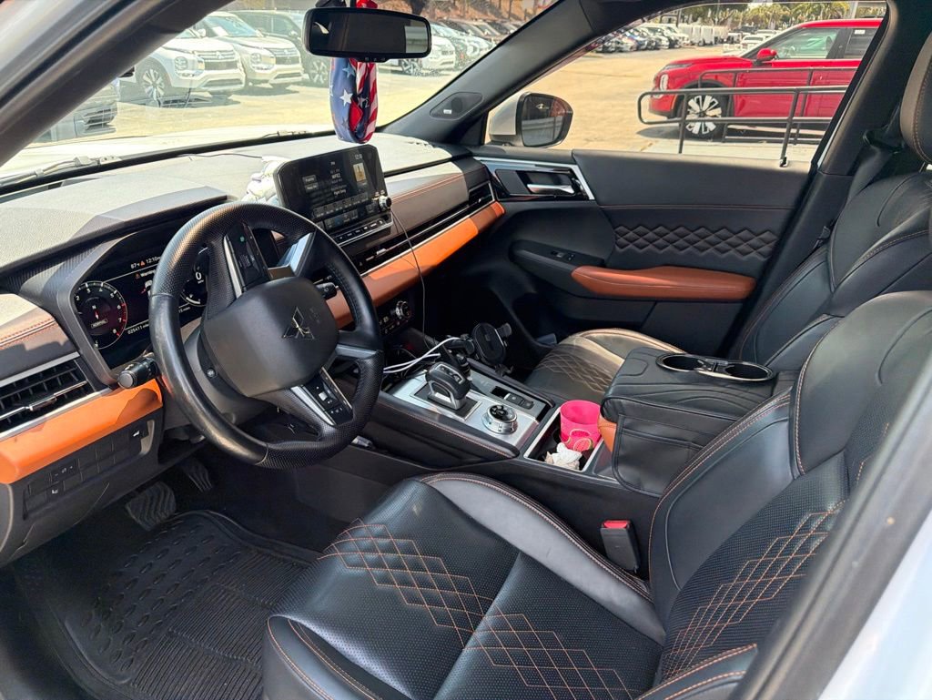 Used 2024 Mitsubishi Outlander SEL AWD/4WD image 10