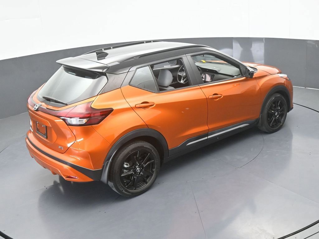 Used 2023 Nissan Kicks SR w/ SR Premium Package FWD image 55