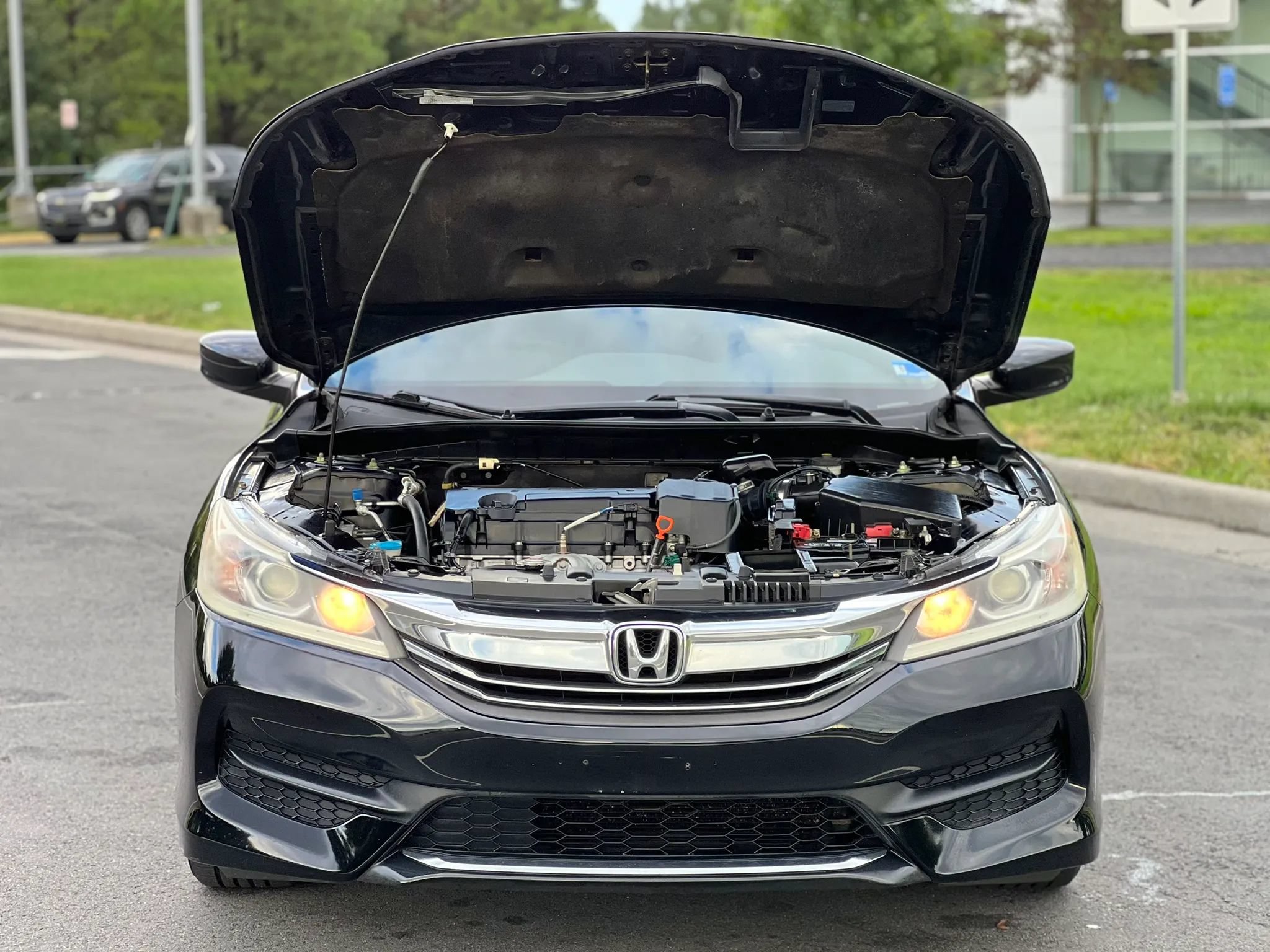 Used 2016 Honda Accord LX image 36