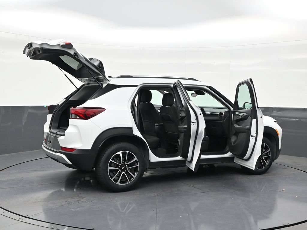 Used 2025 Chevrolet TrailBlazer LT FWD image 28