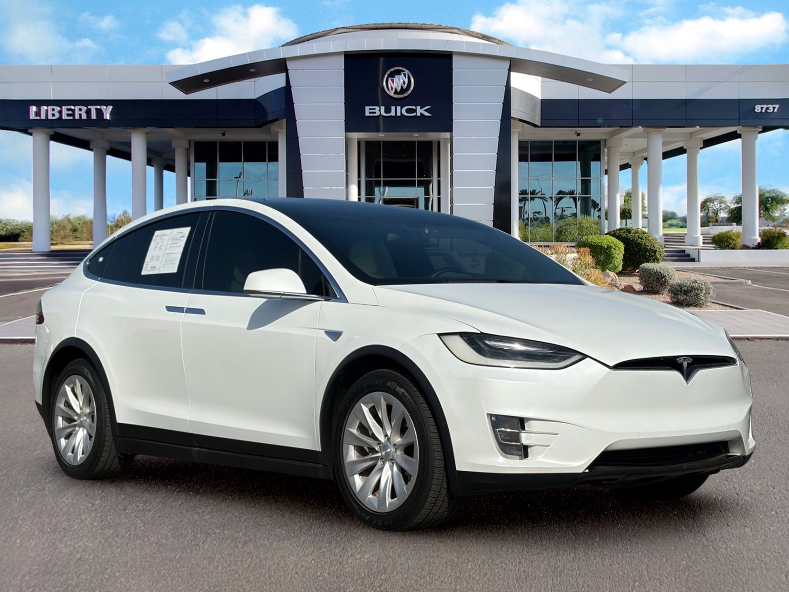 Used 2016 Tesla Model X 70D AWD/4WD image 2