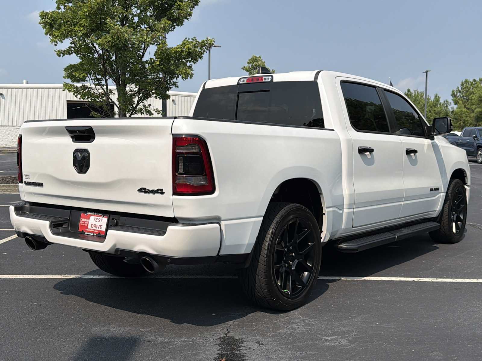 Used 2023 RAM 1500 Laramie AWD/4WD image 27