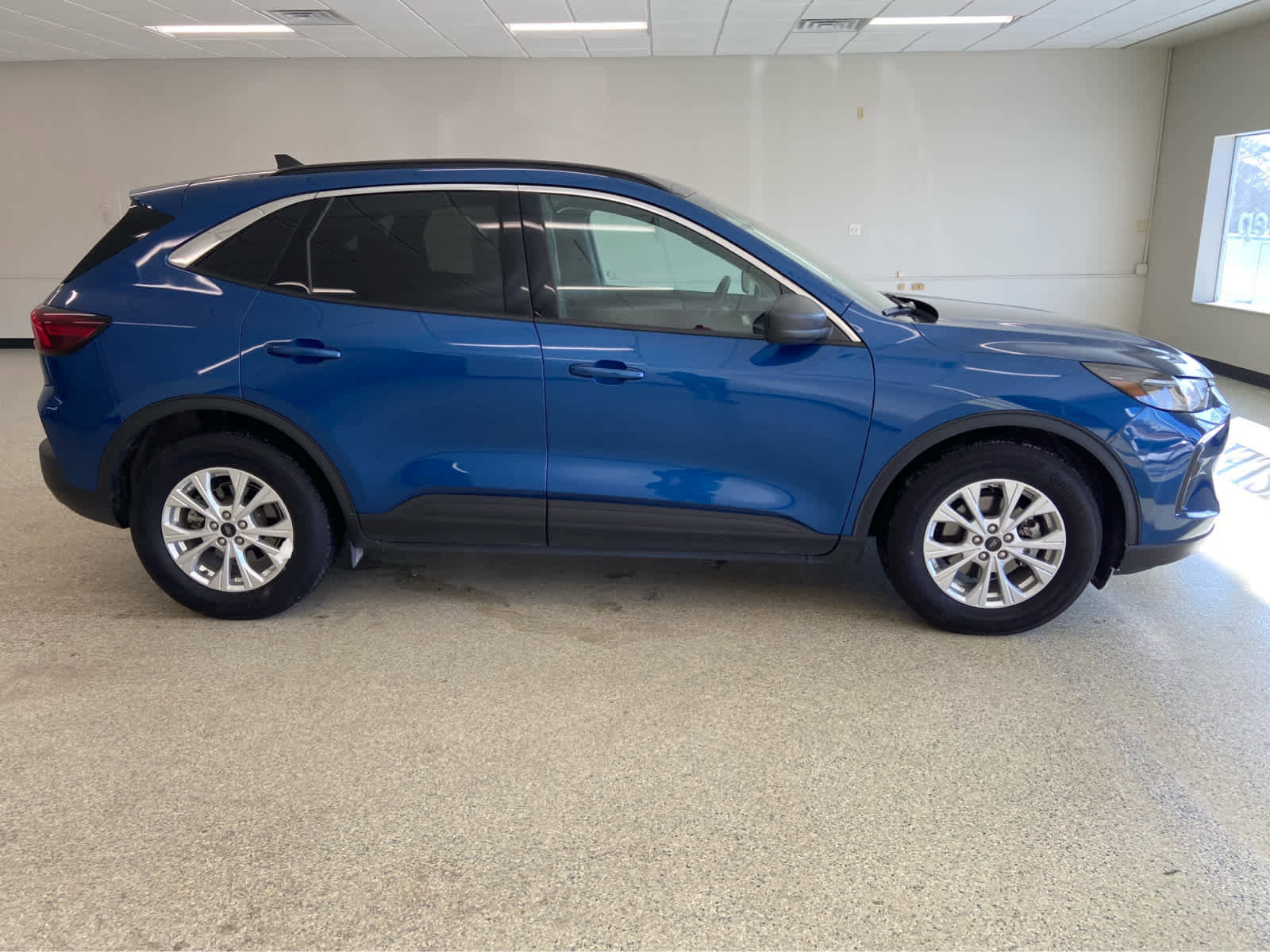 Used 2023 Ford Escape Active w/ Tech Pack #1 image 5