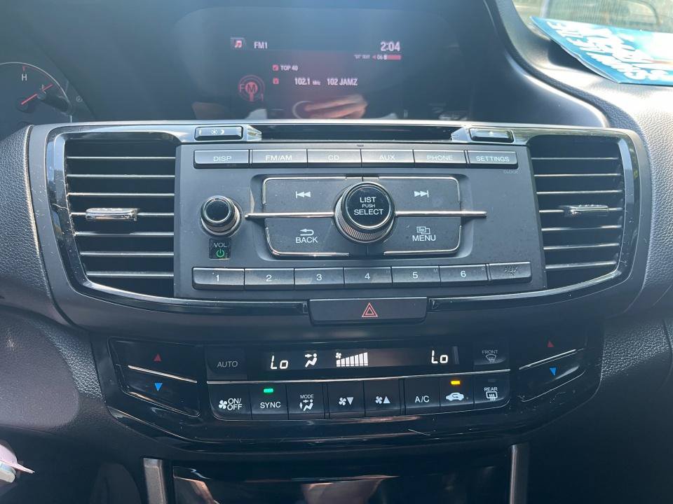 Used 2017 Honda Accord Sport image 24