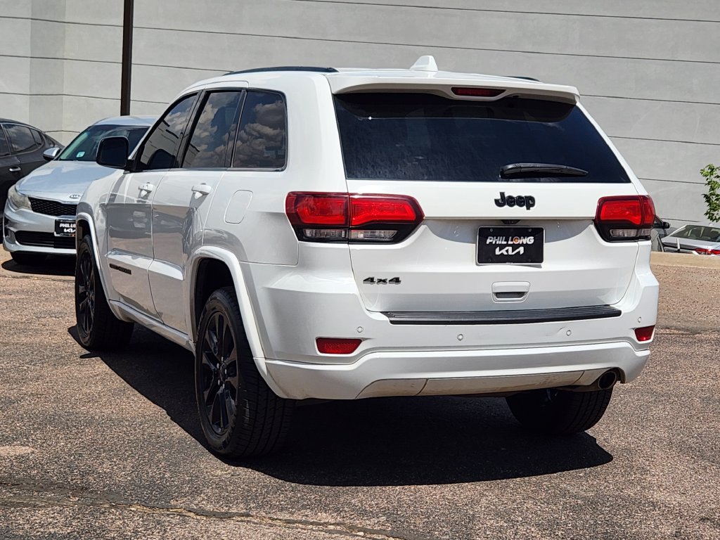 Used 2020 Jeep Grand Cherokee Altitude AWD/4WD image 7