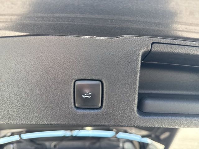 Certified 2020 Ford Escape Titanium image 6