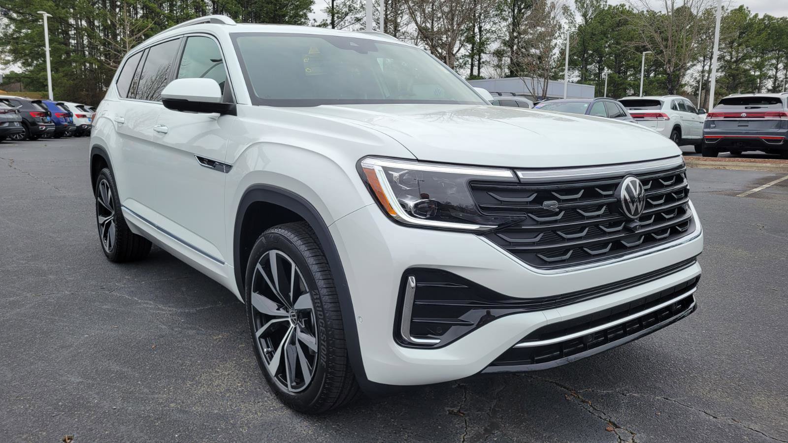 New 2026 Volkswagen Atlas SEL Premium R-Line image 7