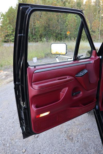 Used 1995 Ford Bronco XLT AWD/4WD image 11