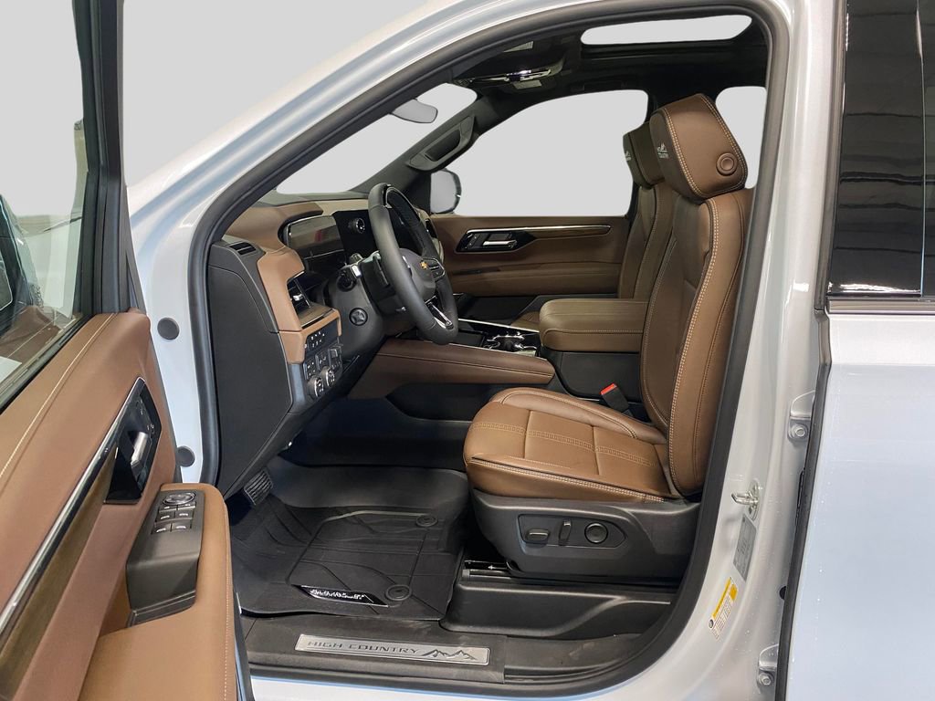 New 2026 Chevrolet Suburban High Country image 10
