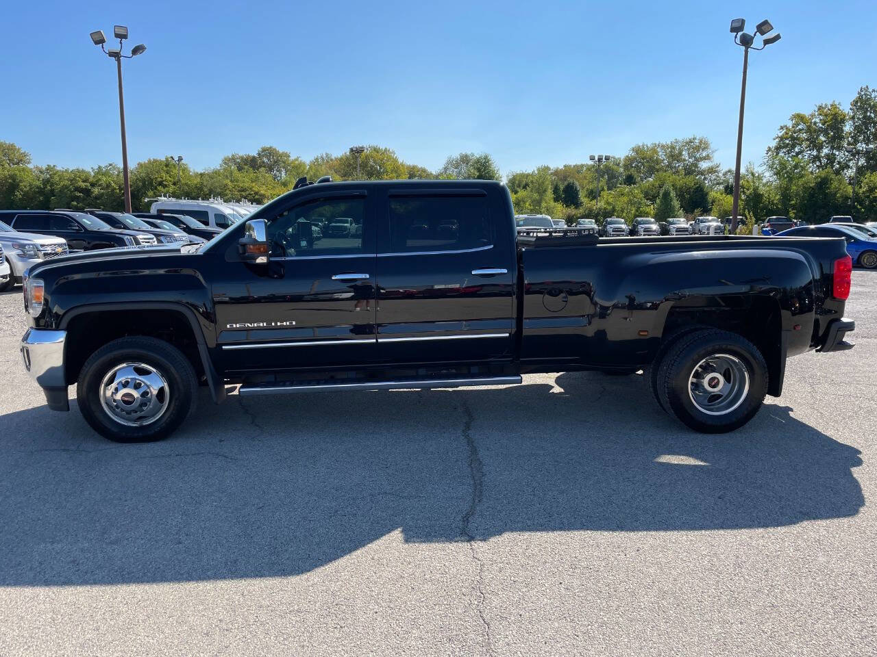 Used 2015 GMC Sierra 3500 Denali w/ Duramax Plus Package image 2