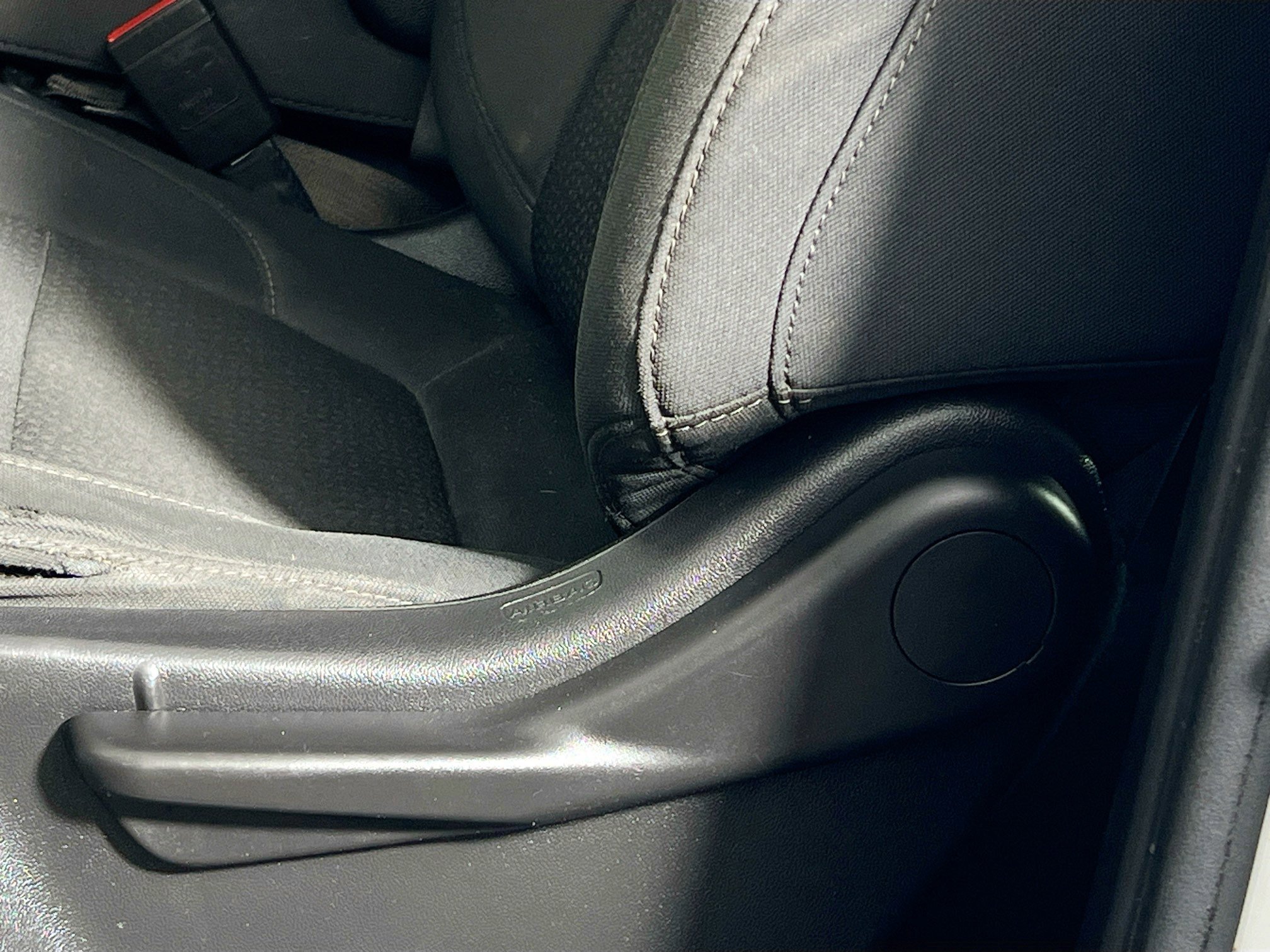 Used 2021 Chevrolet Silverado 2500 Custom w/ Custom Value Package image 15