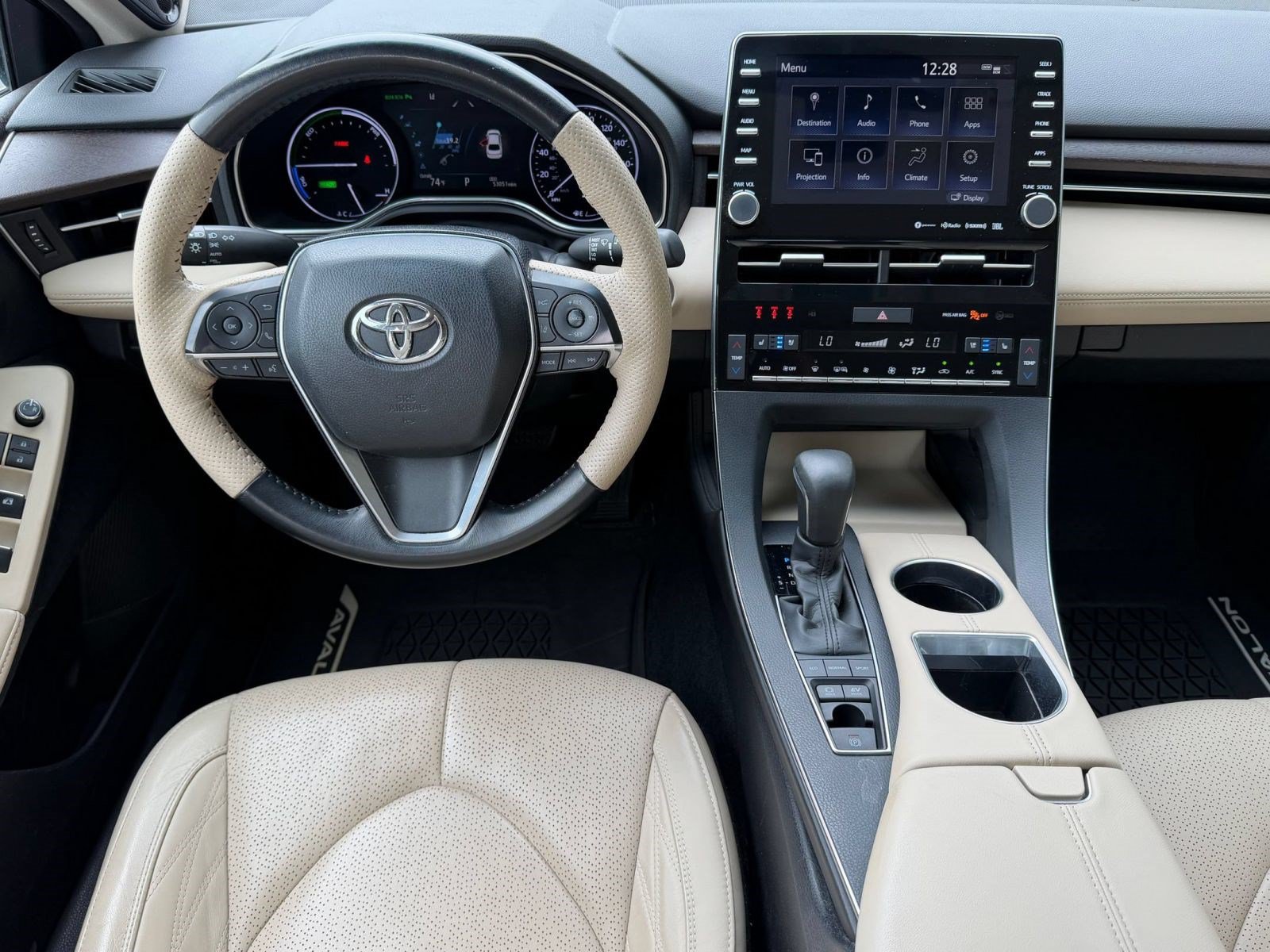 Used 2019 Toyota Avalon Limited w/ Advanced Safety Package FWD image 26