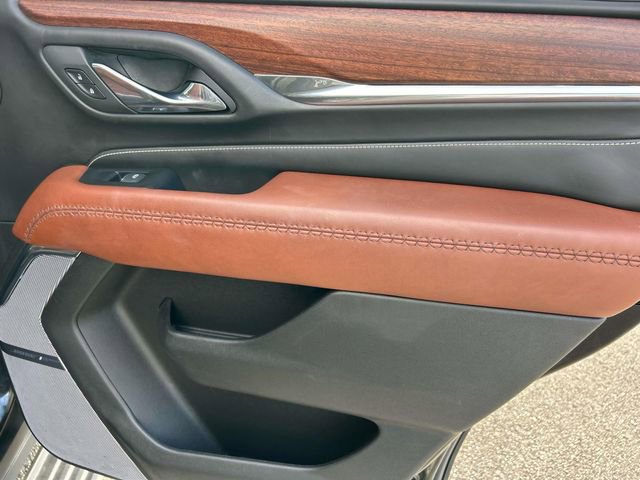 Used 2023 GMC Yukon Denali Ultimate image 23