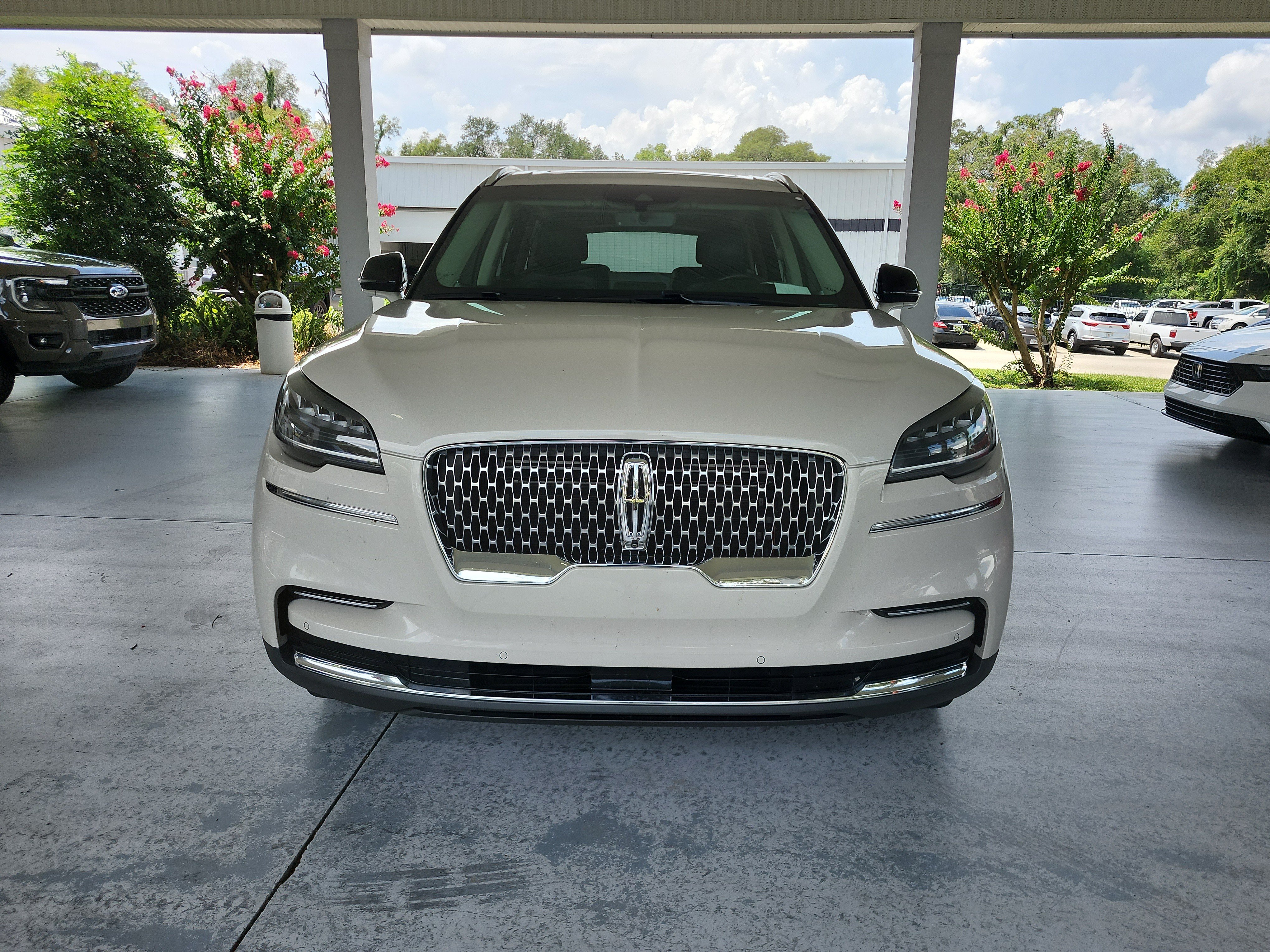 Used 2024 Lincoln Aviator Reserve RWD image 8