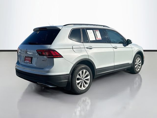 Used 2018 Volkswagen Tiguan S w/ 3rd Row Seat Package AWD/4WD image 6