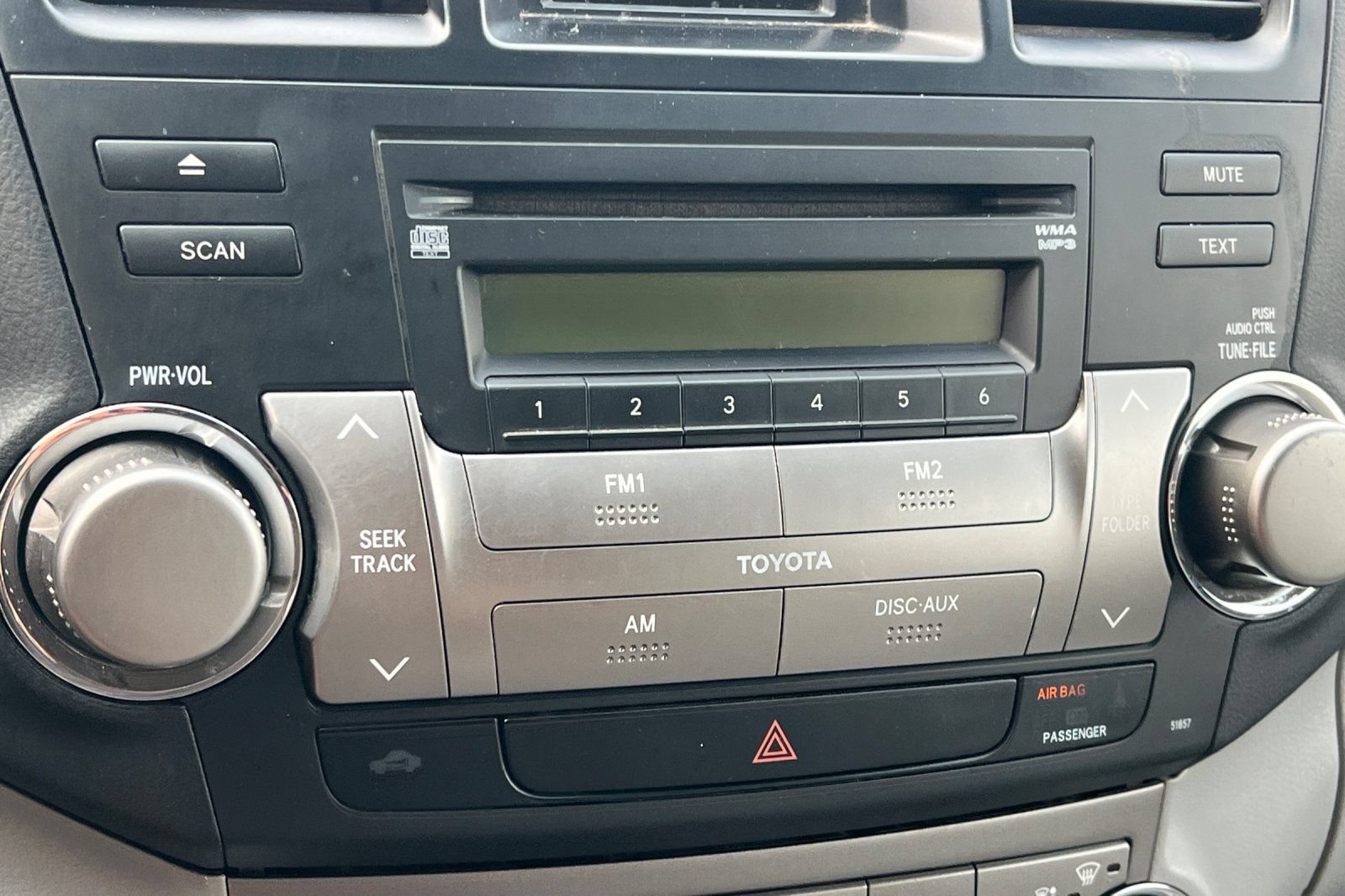 Used 2010 Toyota Highlander 4WD image 19