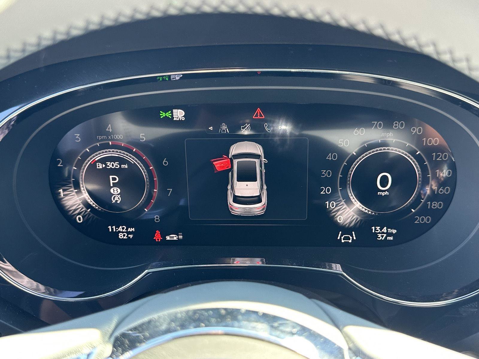 New 2027 Bentley Bentayga AWD/4WD image 36