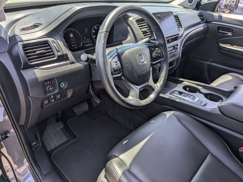Used 2025 Honda Ridgeline RTL image 17