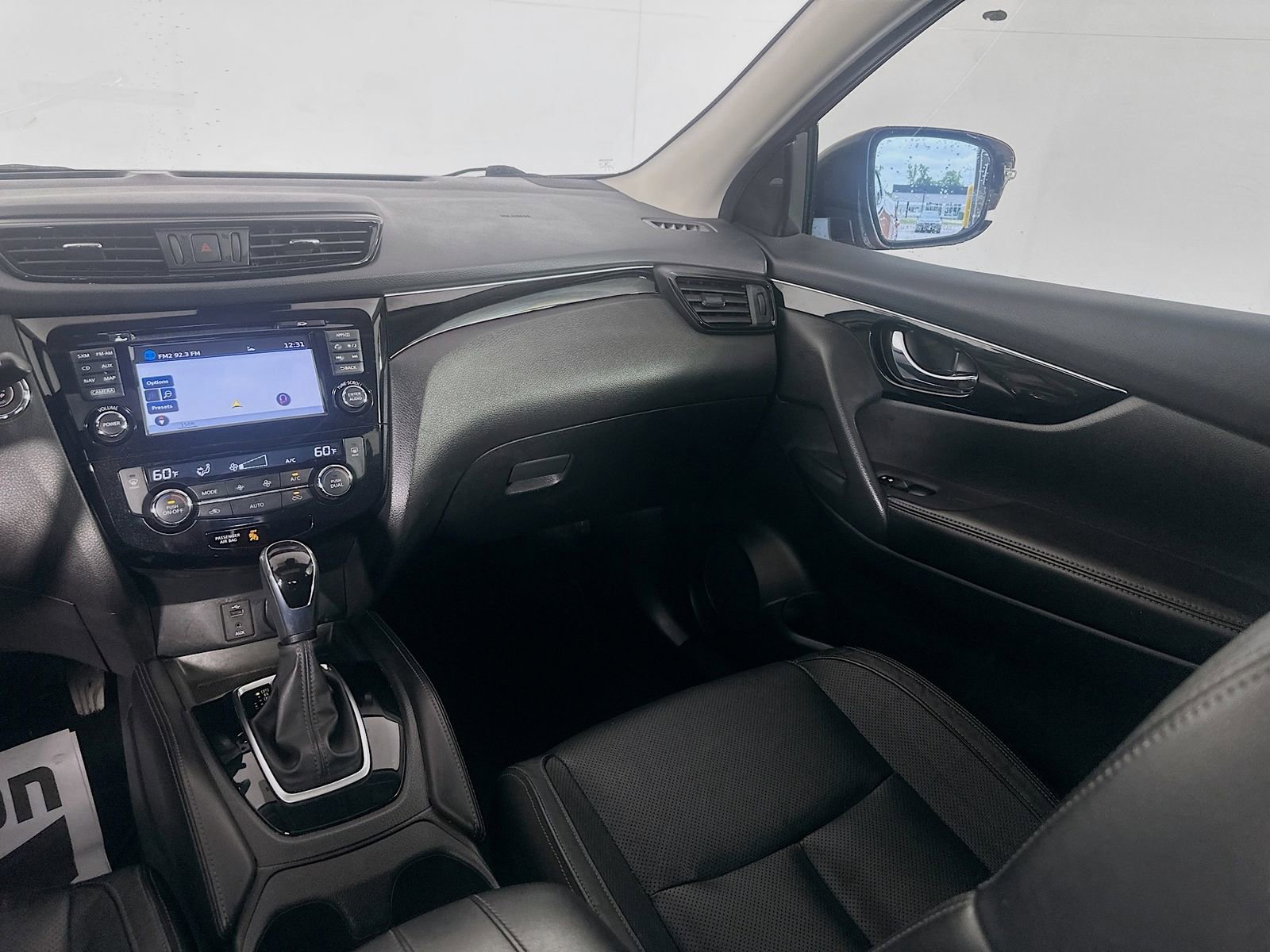 Used 2017 Nissan Rogue Sport SL w/ SL Premium Package FWD image 25