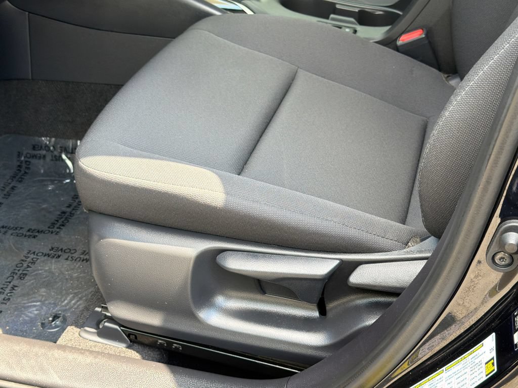 Used 2026 Toyota Corolla LE FWD image 20
